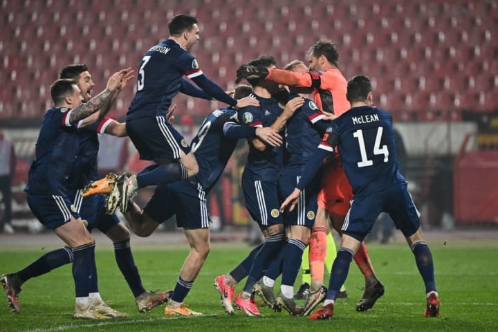 L'Écosse a explosé de joie après la séance de tirs au buts face à la Serbie.