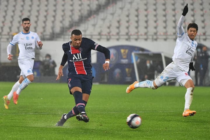 FBL-FRA-CHAMPIONSTROPHY-PSG-MARSEILLE