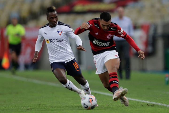 Flamengo Matheuzinho Oportunidade Lateral-direito