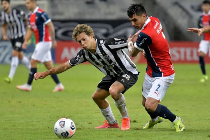 Libertadores Atlético-MG Cerro Porteño Cuca Hulk Arce