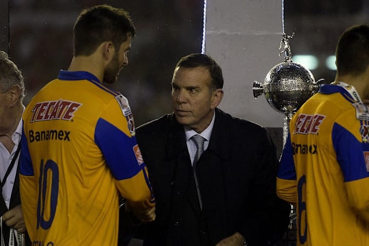 André Pierre Gignac en un partido de los Tigres UANL en la final de Libertadores.