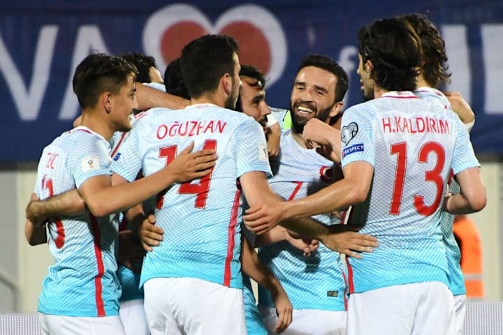 Turquía busca el ascenso a la Liga A