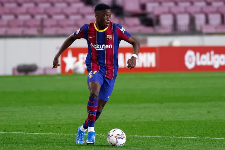 FC Barcelona v Deportivo Alavés - La Liga Santander