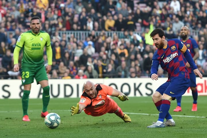 Lionel Messi contra el Eibar