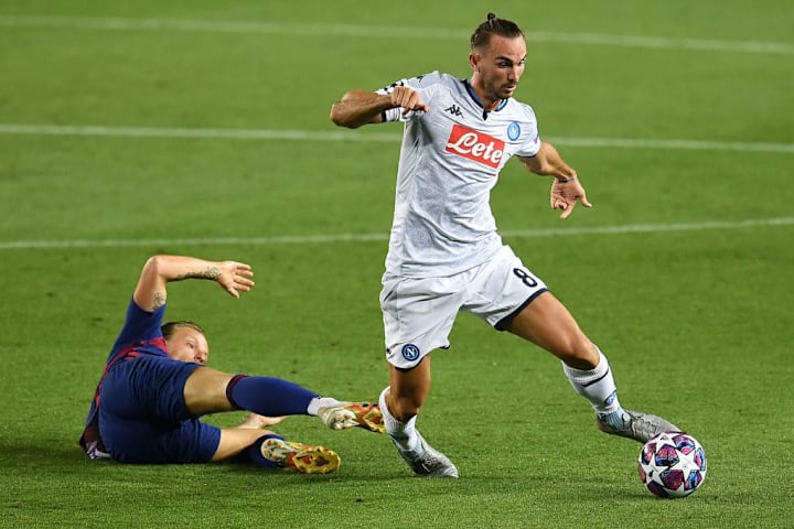 FC Barcelona v SSC Napoli - UEFA Champions League Round of 16: Second Leg
