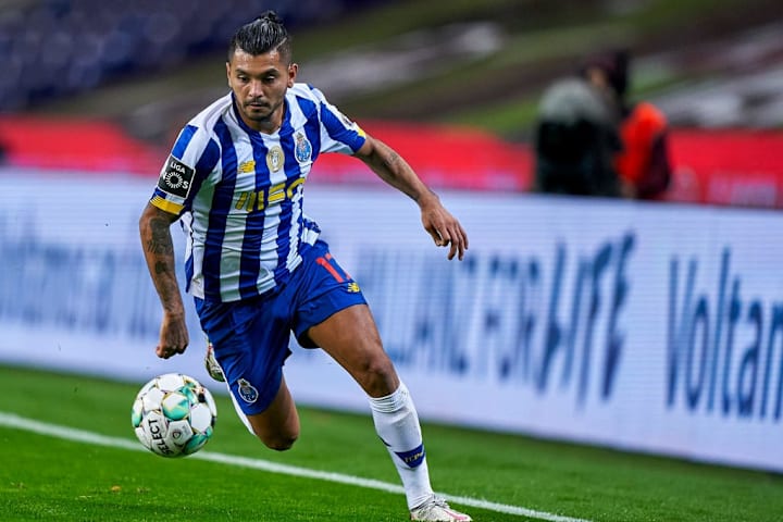 Jesús Corona en un partido del Porto.