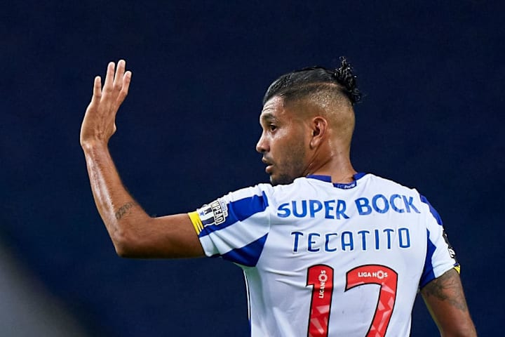 Jesús Corona en un partido del FC Porto.