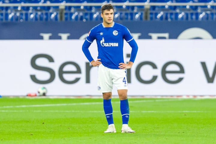 Der DFB sperrte Kabak nach seiner Spuckattacke gegen Werders Augustinsson für fünf Spiele