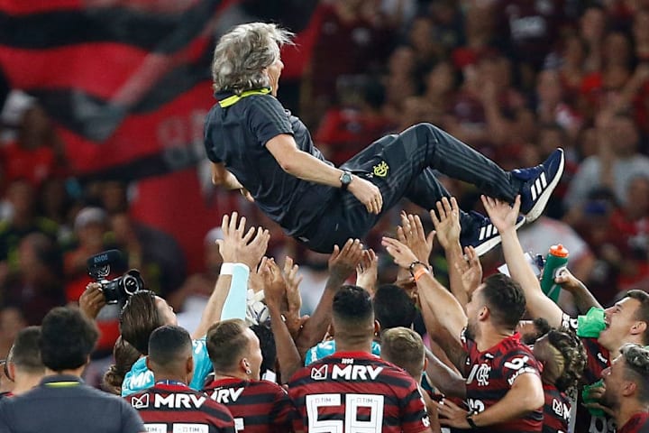 Jorge Jesus ganhou um Campeonato Brasileiro, uma Conmebol Libertadores, um Carioca, uma Supercopa do Brasil e uma Recopa Sul-Americana no Flamengo.
