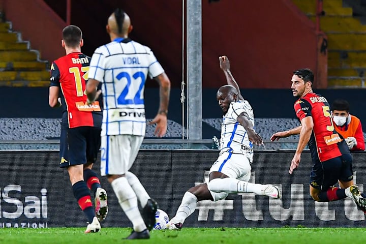 Lukaku in azione con la maglia dell'Inter