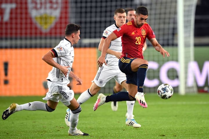 El extremo del City durante su partido de debut