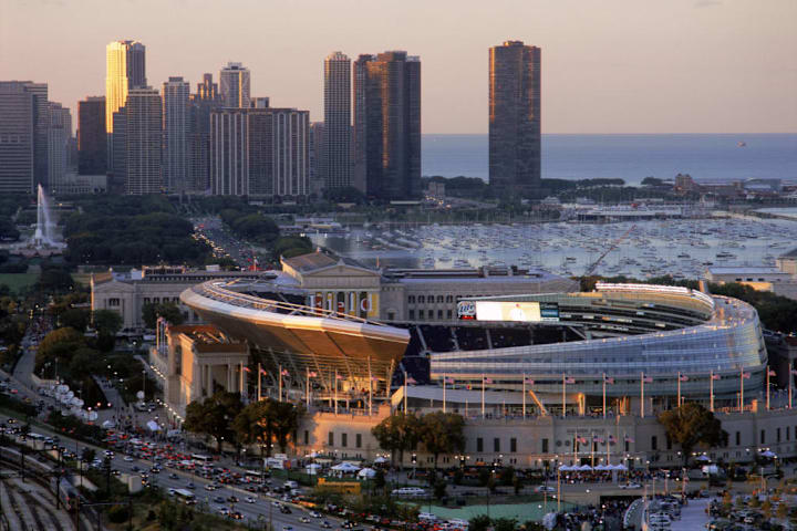 Green Bay Packers v Chicago Bears