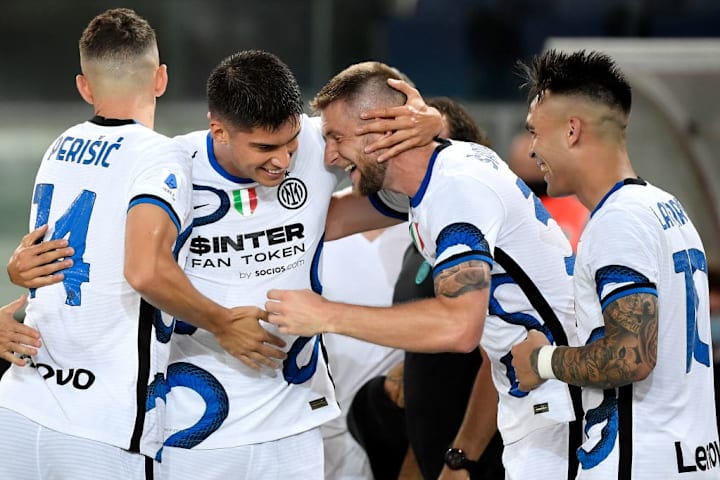 Joaquin Correa of FC Internazionale (2L) celebrates with...