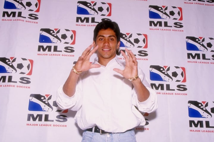 Jorge Campos en su llegada a la MLS
