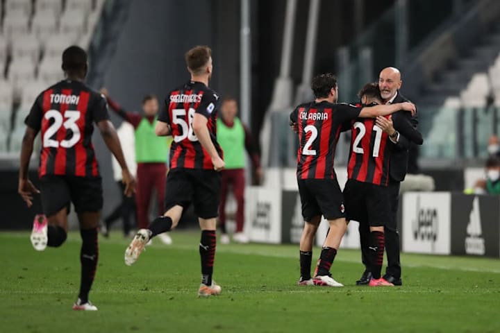 Brahim Diaz, Stefano Pioli, Alexis Saelemaekers, Fikayo Tomori