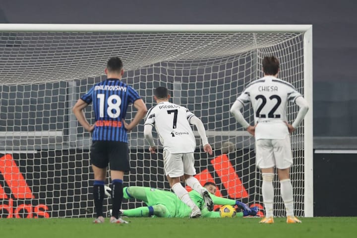 Il rigore parato da Gollini a Ronaldo