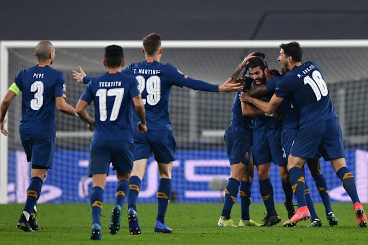 Juventus v FC Porto  - UEFA Champions League Round Of 16 Leg Two