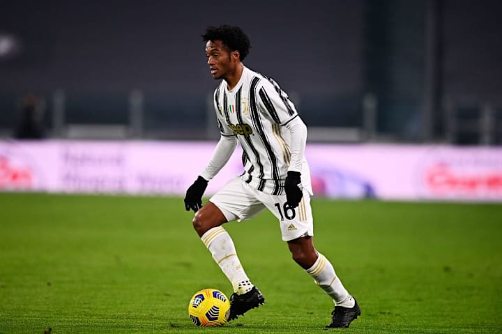 Cuadrado durante Juve- Fiorentina, ultimo match del 2020, dove ha rimediato un cartellino rosso