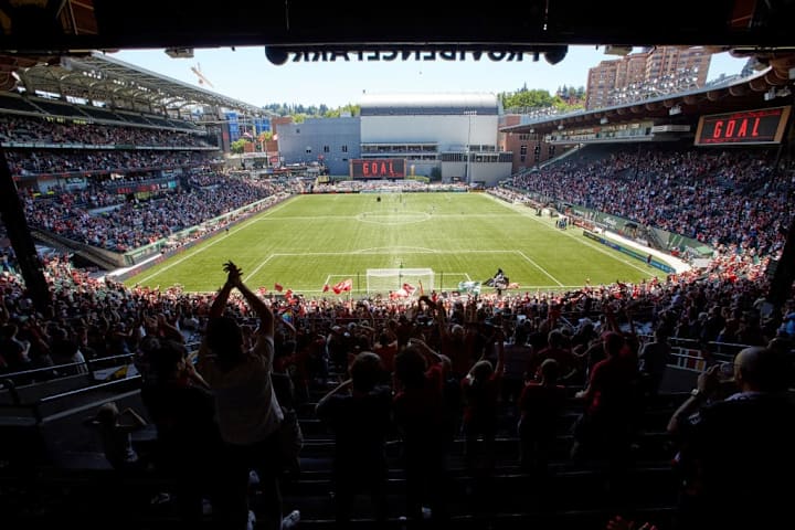 Thorns Fans