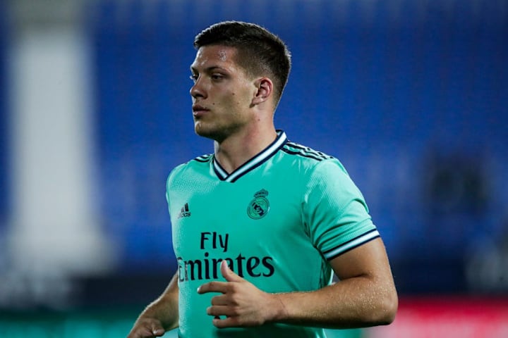 El Newcastle quiere la cesión de Luca Jovic