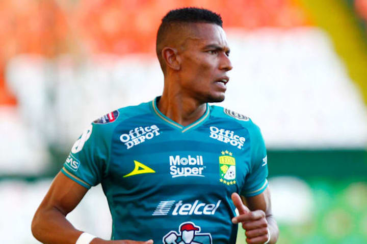 William Tesillo