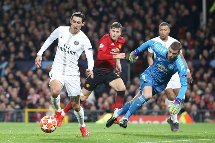 Manchester United v Paris Saint-Germain - UEFA Champions League Round of 16: First Leg