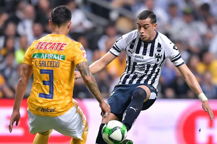 Rogelio Funes Mori, Carlos Salcedo
