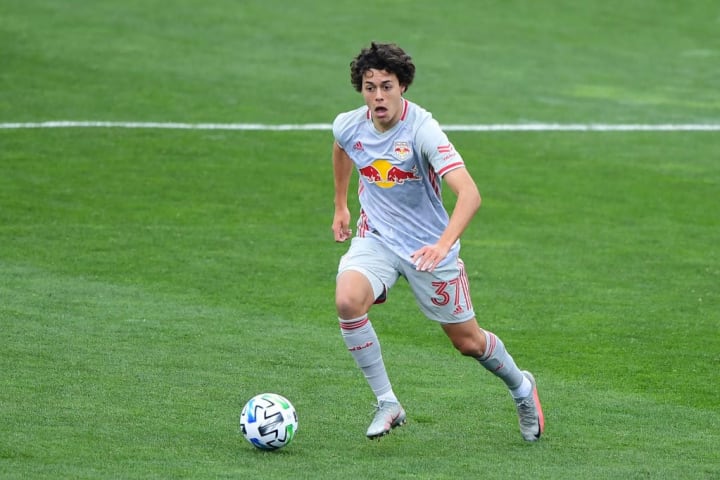 New York Red Bulls v Columbus Crew SC: Round One - MLS Cup Playoffs
