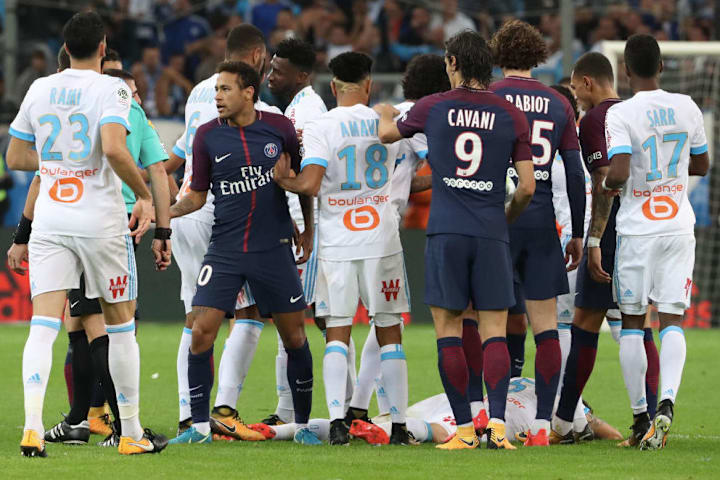 El PSG - Marsella acabó con cinco expulsados 