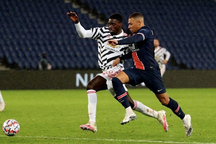 Tuanzebe impressed against Paris Saint-Germain