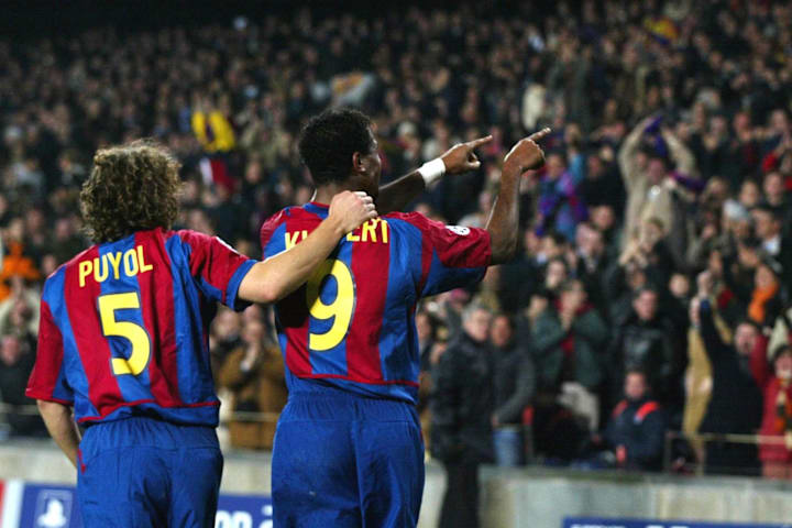 Patrick Kluivert of Barcelona celebrates his goal