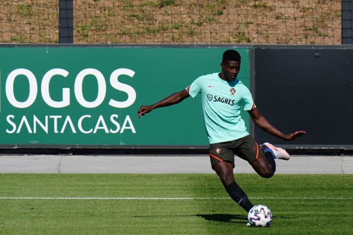 Nuno Mendes
