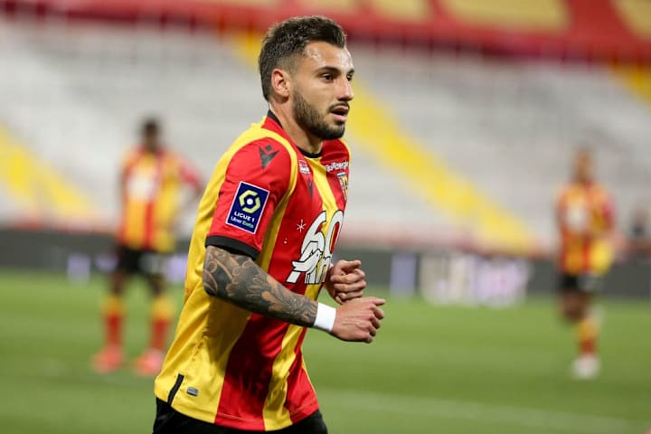 Jonathan Clauss Lens Sevilla Mercado