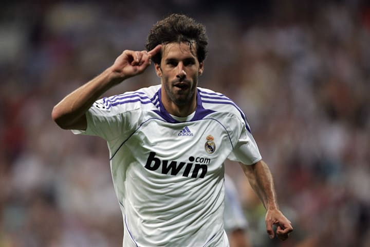 Real Madrid's Ruud Van Nistelrooy celebr