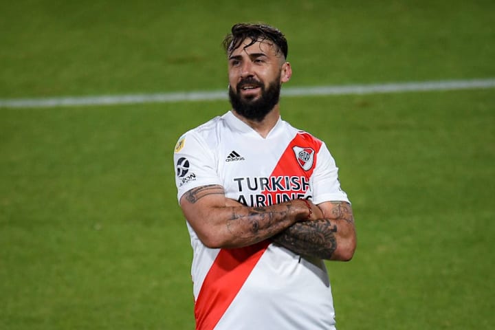 Pratto cambia River por el Feyenoord