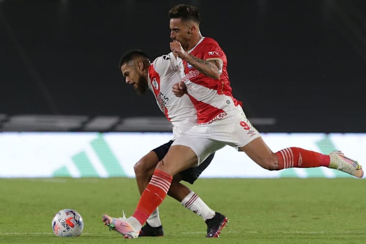 Paulo Diaz, Gabriel Avalos