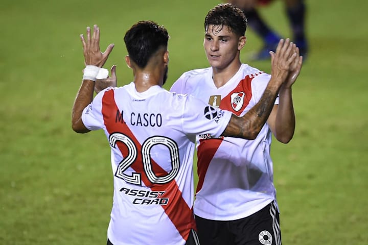 Julian Alvarez, Milton Casco
