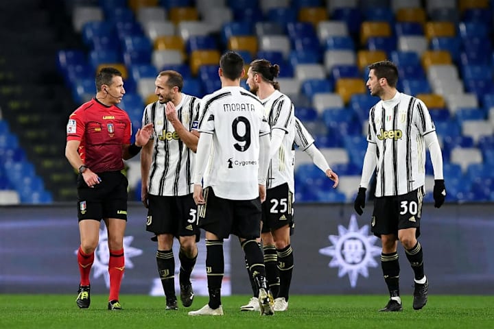 Le proteste di Chiellini