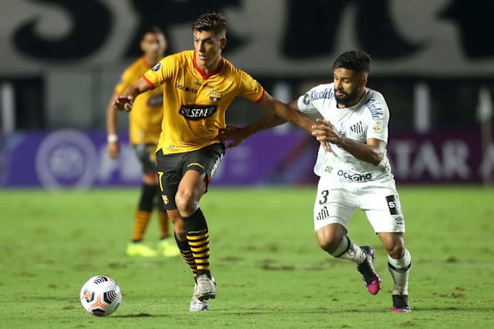 Estreia Fase de grupos Libertadores Internacional Santos Atlético-MG Decepção