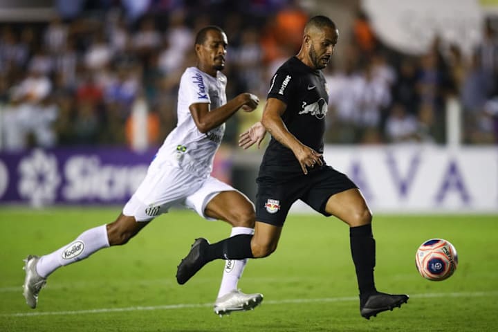Santos v Red Bull Bragantino - Paulista State League