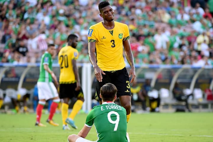 Damion Lowe, Erick Torres