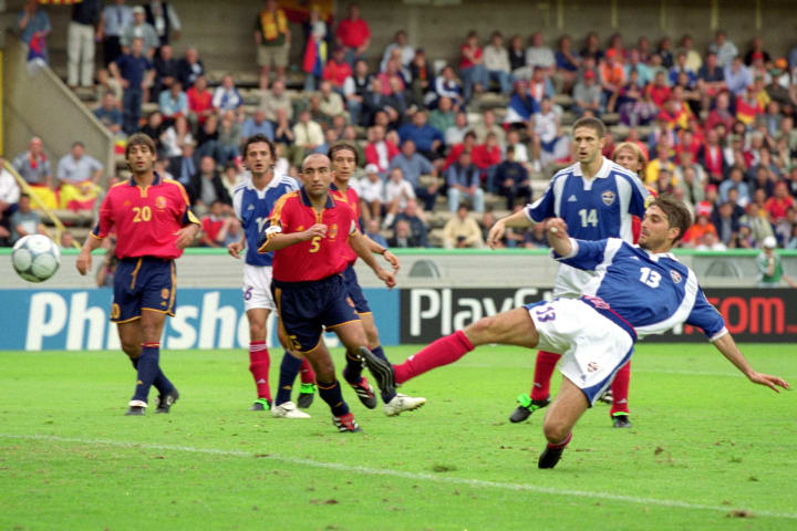 Slobodan Komljenovic scores