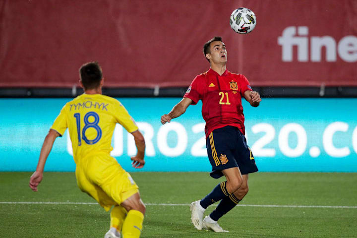 Reguilón debutó con victoria ante Ucrania (4-0)