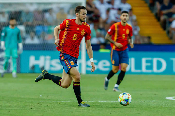 Días después de debutar con la absoluta, el sevillano se proclamó campeón del Europeo Sub - 21