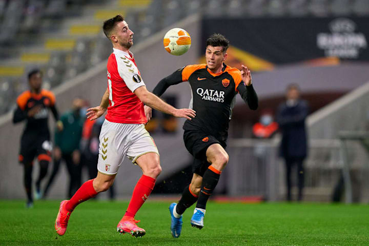 Ibanez in azione contro il Braga