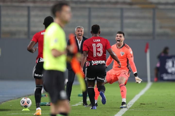 Luan Hernan Crespo Tiago Volpi São Paulo Rentistas Libertadores
