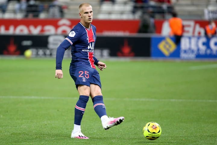 Mitchel Bakker