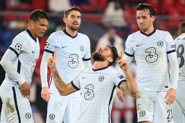 Giroud celebrates his late winner in Brittany