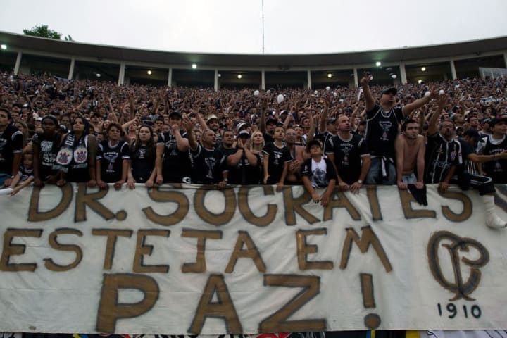 Tifosi del Corinthias, nel ricordo del centrocampista brasiliano