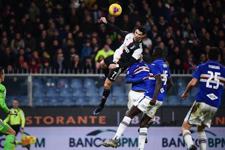 TOPSHOT-FBL-ITA-SERIEA-SAMPDORIA-JUVENTUS